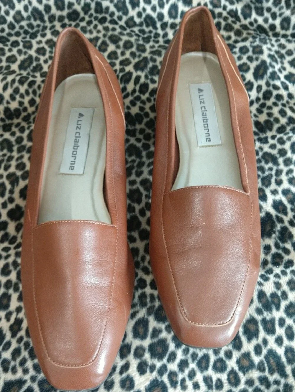 Liz Claiborne sleek leather